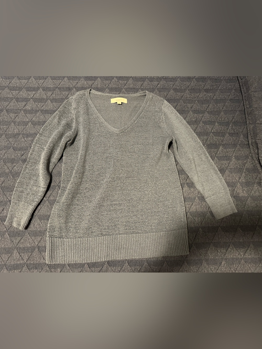 LOFT Women’s Blue light weight V-Neck Sweater